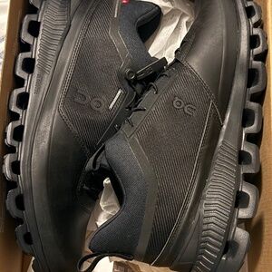 On Cloud Hiking Shoe - Brand New in box